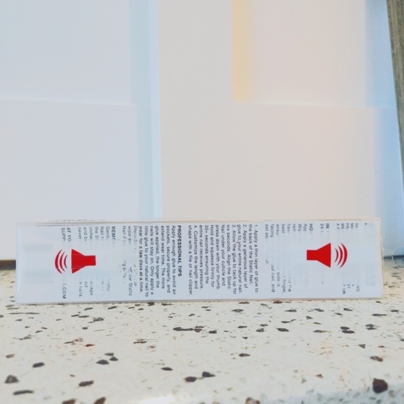 Static Press-On Nails Sunset Somewhere BNIB - still factory sealed! - Picture 3 of 4